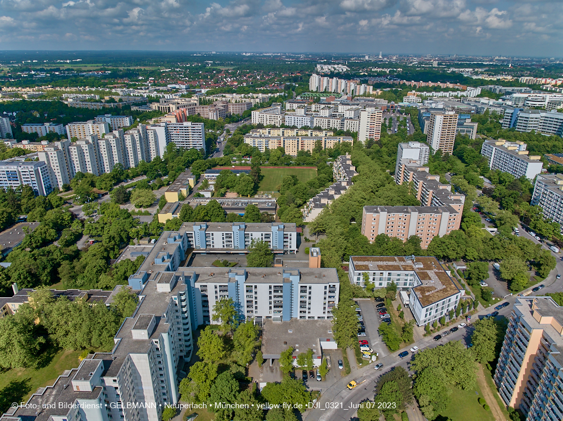 07.06.2023 - Annette-Kolb-Anger, Perlach Stift und Aufstockung in der Kafkastraße in Neuperlach